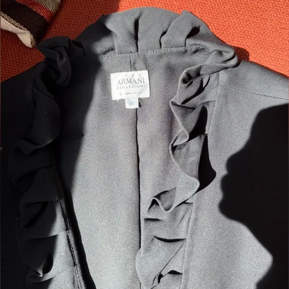 Vintage Armani top. Size M - Picture 3 of 6